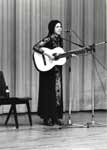 1968 hatte sie ihre ersten Erfolge mit Auftritten in Jugendcentren und auf Beatfestivals. Der Beat war die Musik dieser Zeit, dazu der Song in Protest oder Folklore. Maegie Koreen sang aber Chansons, stimmgewaltig und mit Überzeugung. Edith Piafs Je ne regrette rien (Nein, ich bereue nichts) war das erste Lied, das sie mit 14 Jahren sang, ohne jedoch damals den Text schon richtig zu verstehen.